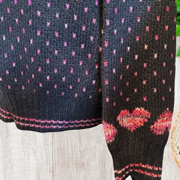 Torrid Womens Cardigan Size 2X Drop Shoulder V-neck Button Front Sweater NWT - Picture 3 of 10